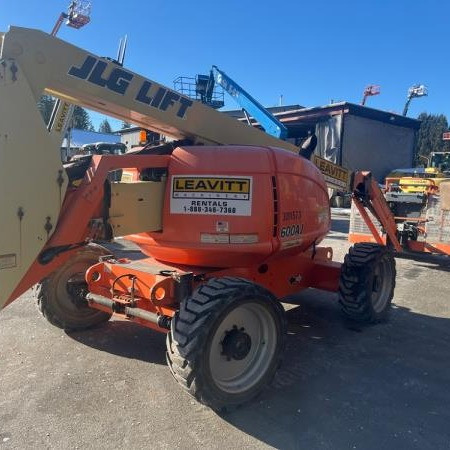 300573